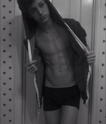 Boys Something On 58a9f754aa529.jpg