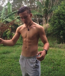 Boys Something On 58a9f76f7f6d3.jpg