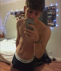 Boys Sexy 2 58ab3cda76df0.jpg