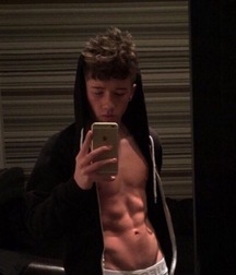 Only Cute Boys 58d2a72d5cf7c.jpg
