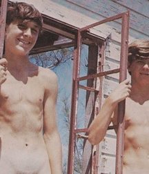 Only Cute Boys 58d2a731d65f4.jpg
