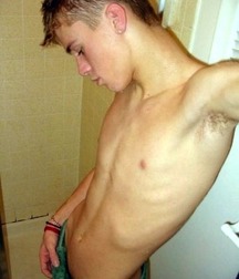 Only Cute Boys 58d2a75d8b3a6.jpg