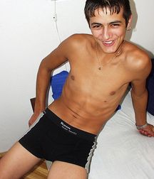 Boys shirtless 58da6b92a0e49.jpg