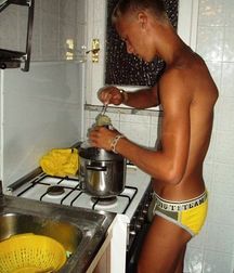 Boys shirtless 58da6b9be0a8e.jpg
