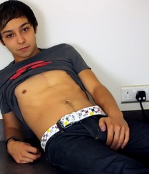 Boys shirtless 58da6be6a6791.jpg