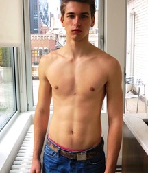 Boys No Top 2 58e109c462380.jpg