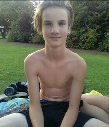 Boys No Top 2 58e109d0adaf6.jpg
