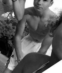 Boys No Top 2 58e109d2685b5.jpg