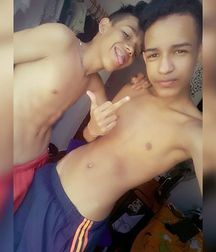 Boys No Top 2 58e109e181a2a.jpg
