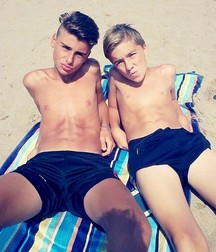 Boys No Top 2 58e109e7ca2a1.jpg
