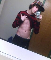 Boys are cute 58e7f3a8ab630.jpg