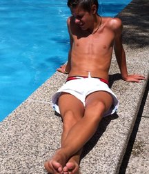 Boys are cute 58e7f3d52e848.jpg