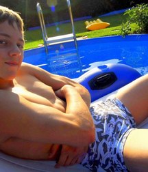 Boys So Cute 58f51e2265f6c.jpg