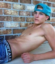 Boys Only Boys 59231c629a908.jpg