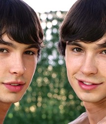 Boy Aston Twins 5935aaa538f9f.jpg