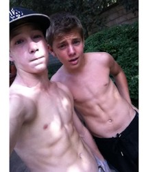 Boys are cute 2 593c2ac6cbe8e.jpg