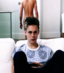 Boys Wow 2 593c412c6284a.gif