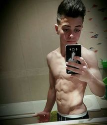 Boys + Bpys 5946950107b04.jpg