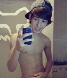 Boys Cute + Nudity 5970cd9e009d8.jpg