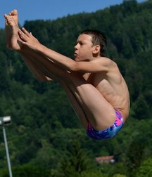 Boys Diving 597a195406d5f.jpg