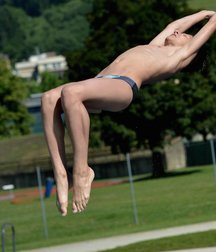 Boys Diving 597a195cab05f.jpg