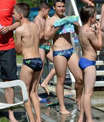 Boys Diving 597a195fab5ac.jpg