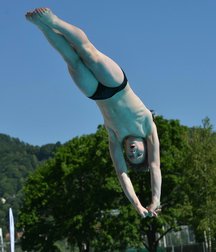 Boys Diving 597a19649aedc.jpg