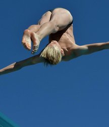 Boys Diving 597a197e329b8.jpg