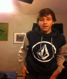 Boys GIF 2 597dea2ccda3a.gif