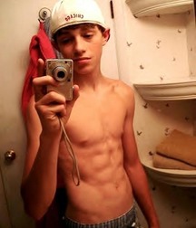 Boys Sexy Cute 597e0fc0cd746.jpg