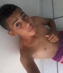 Boys Sexy Cute 597e0ff4e4dda.jpg
