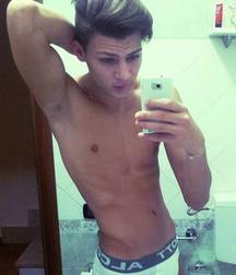 Boys So Hot 5984e3a7b5354.jpg