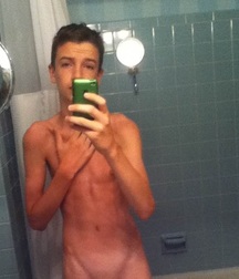 Boys Hot  5988cee9e28bf.jpg