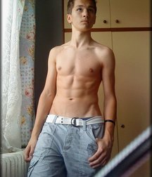 Boys Hot  5988cef1ef7c0.jpg