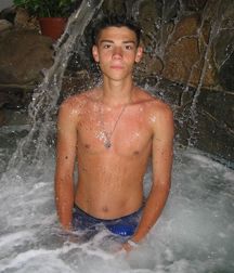 Boys So Cute 4 5994a3e09d977.jpg