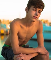 Boys So Cute 4 5994a4377f175.jpg
