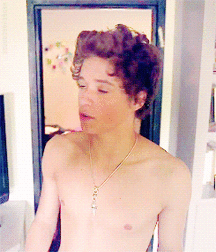 Boys GIF Very Special 59c16010463ec.gif