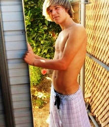Boys Wow 5 59dce7c5315c3.jpg