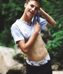 Boys Wow 5 59dce7ce5ff11.jpg