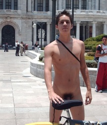 Boys Nudist   5a15d99d5a3fc.jpg