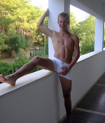 Boys For All Taste 5a304203be743.jpg