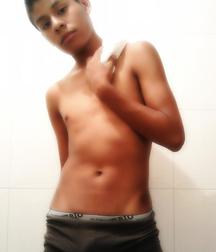 Boys Wow 2 5a49311a7822a.jpg