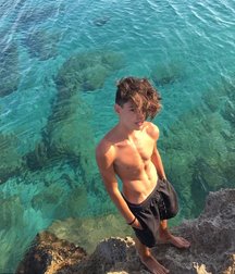 Boys Wow 2 5a49314564d93.jpg