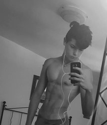 Boys Wow 2 5a493154abc07.jpg