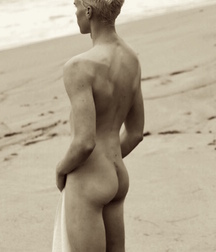 Boys Hot + Butts 5a6b6e6d7582d.jpg