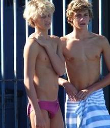 Boys Almost All Naked 5aa820da6cf1b.jpg