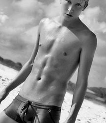 Boys The Best Black & White Pics 5ab0065fbfbf5.jpg