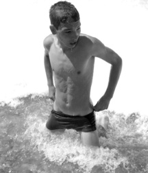 Boys The Best Black & White Pics 5ab006a93e9df.jpg