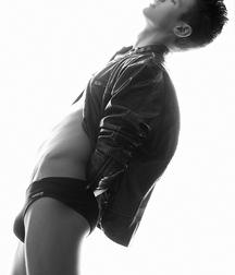Boys The Best Black & White Pics 5ab006d20322a.jpg
