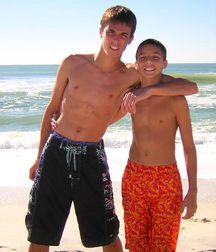 Boys For All  5ad4d4240ce60.jpg